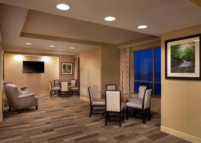 Sheraton Louisville Riverside Hotel