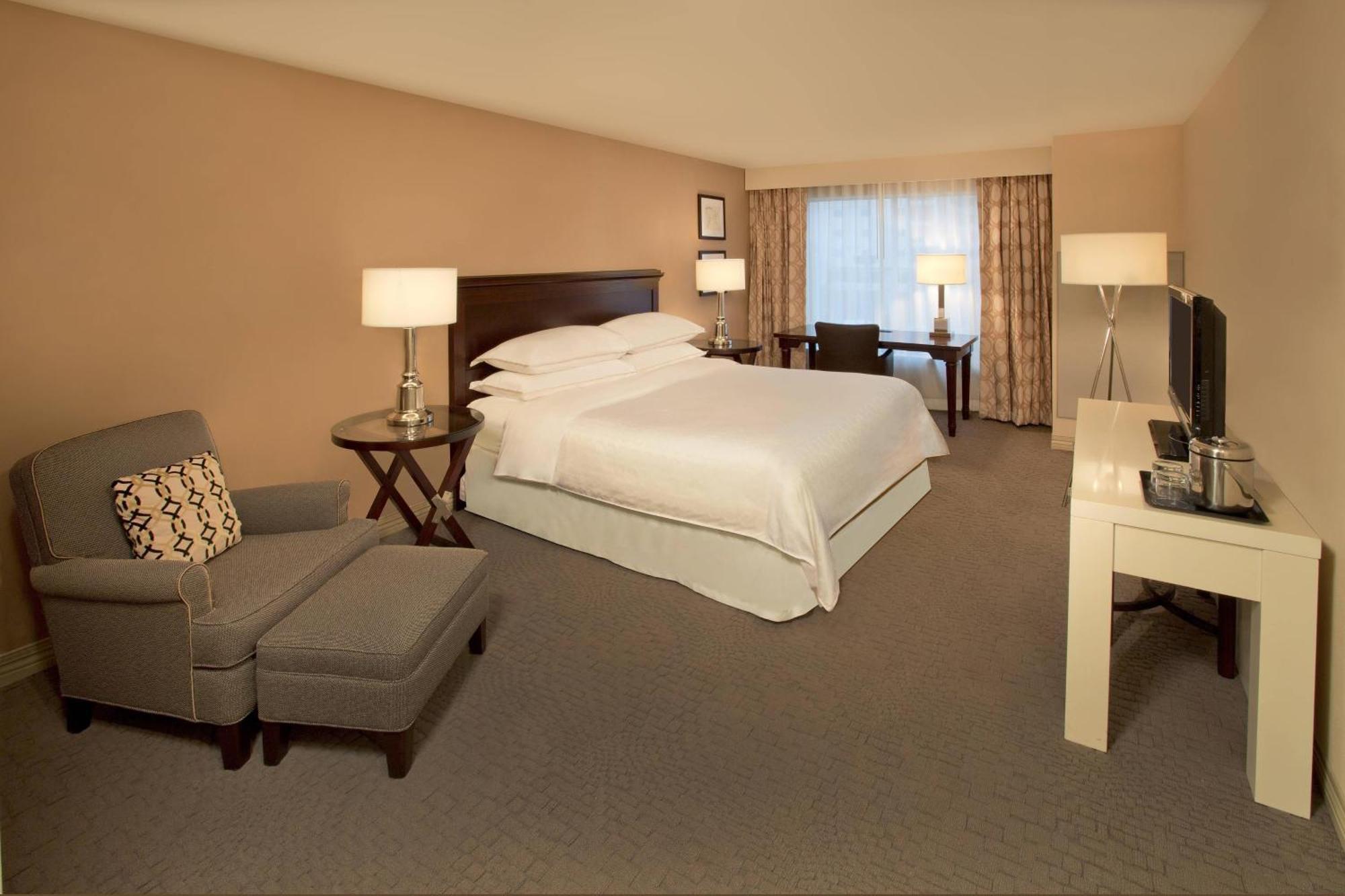 Hotel Sheraton Louisville Riverside 3*