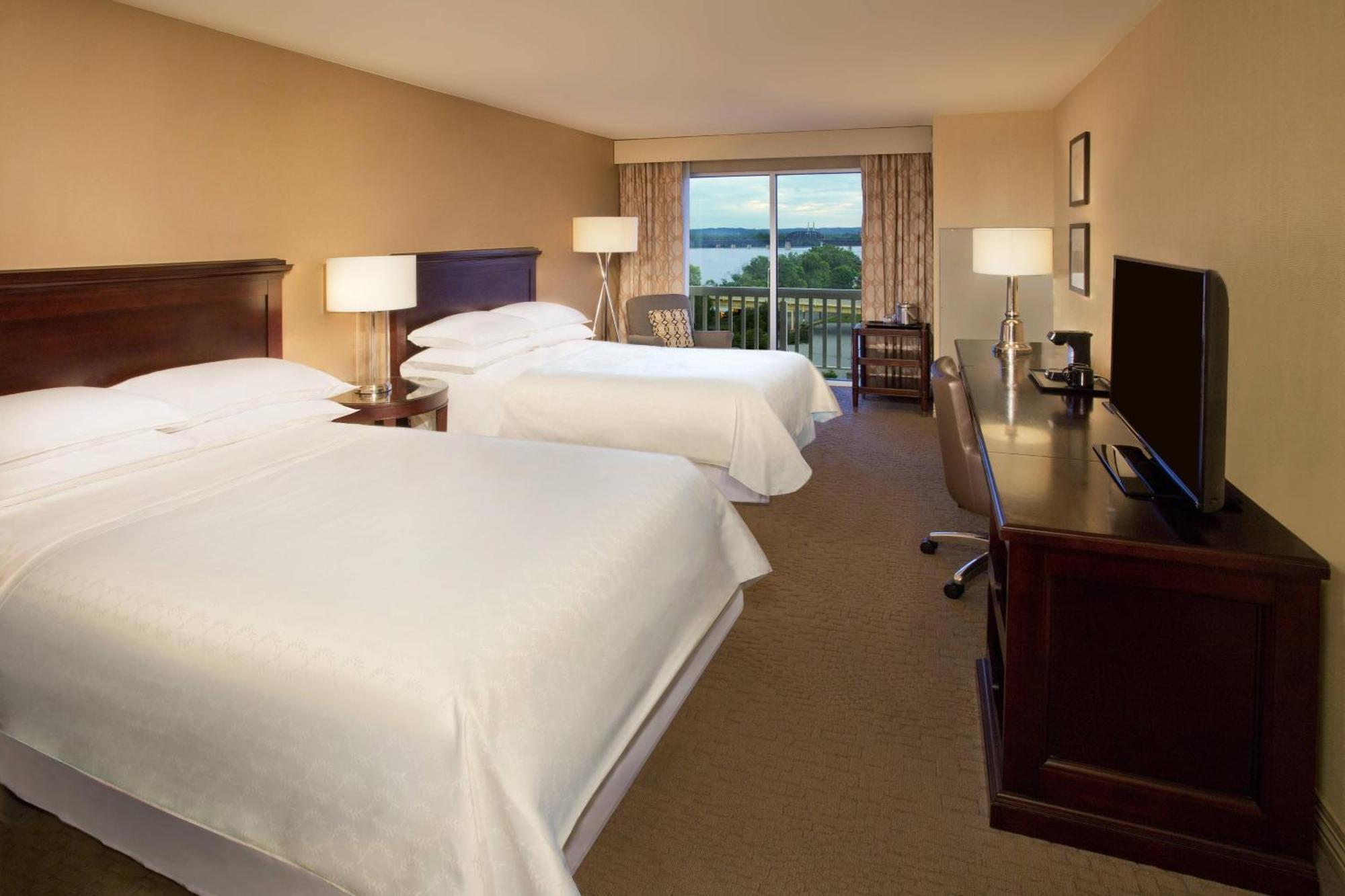 Hotel Sheraton Louisville Riverside 3*
