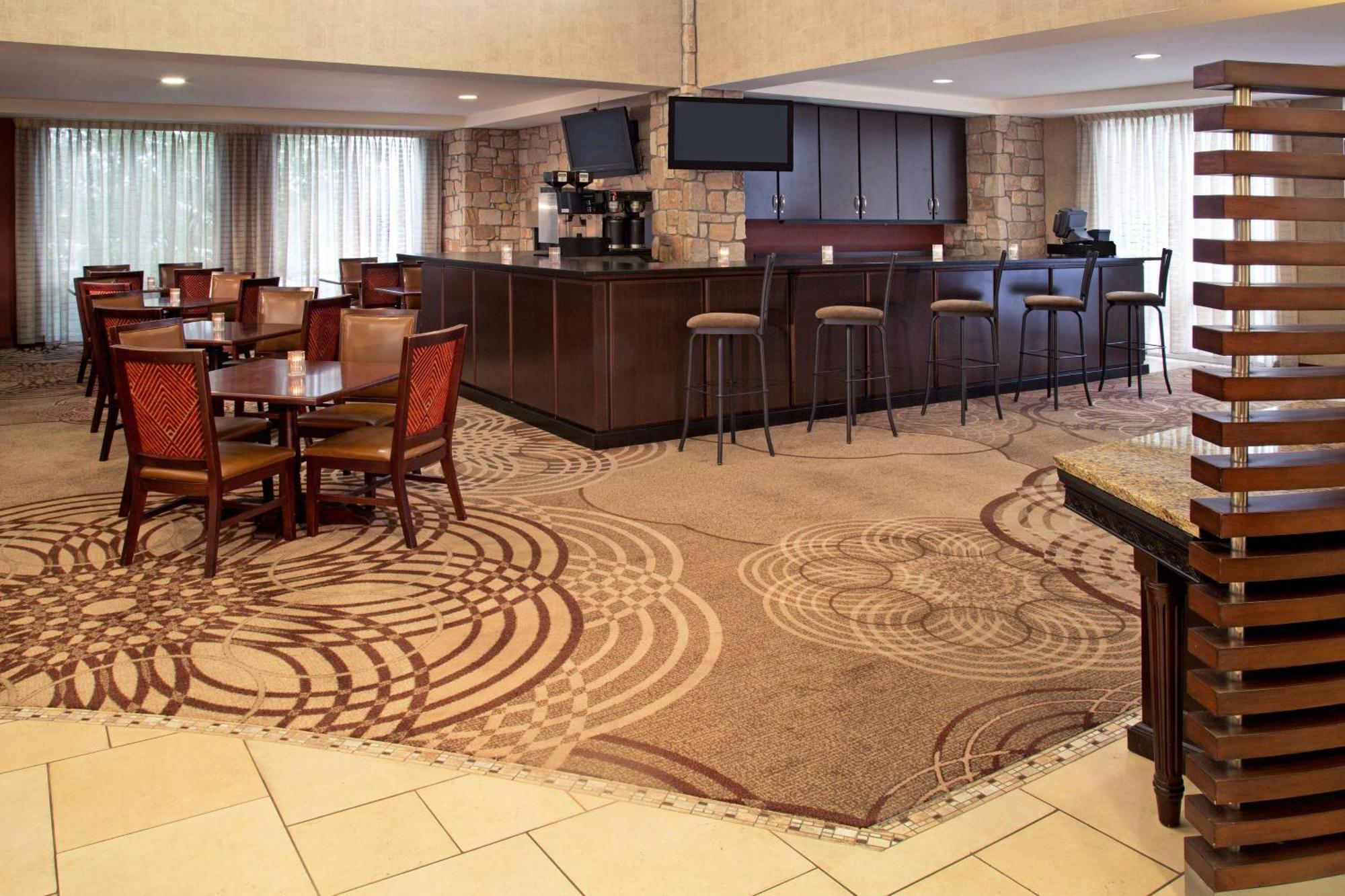 Sheraton Louisville Riverside