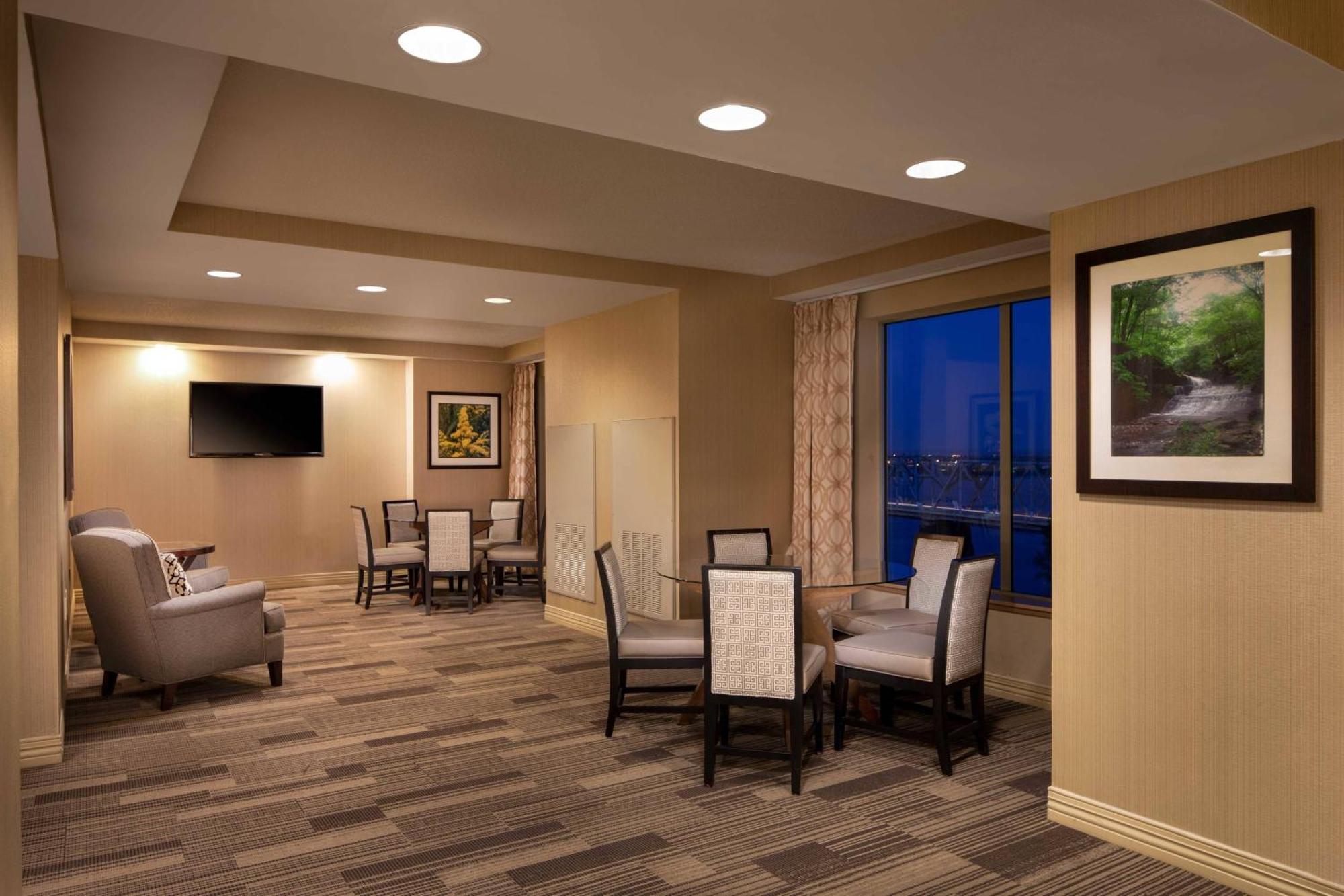 Sheraton Louisville Riverside Hotel Jeffersonville